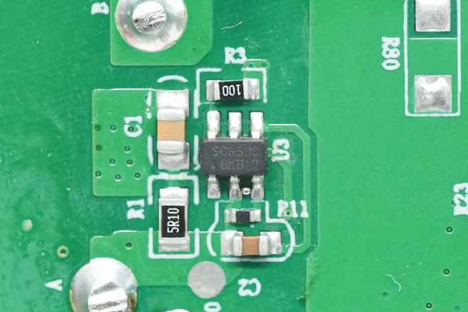 苹果数据线一会儿能充一会儿不能充-解决苹果数据线断断续续充电问题的实用技巧和建议(图1) ios充电线_苹果数据线一会儿能充一会儿不能充_ios充电线是什么意思