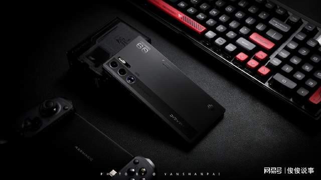 我要看颜值最高的游戏手机_打游戏颜值高的手机_手机玩游戏看的是什么配置