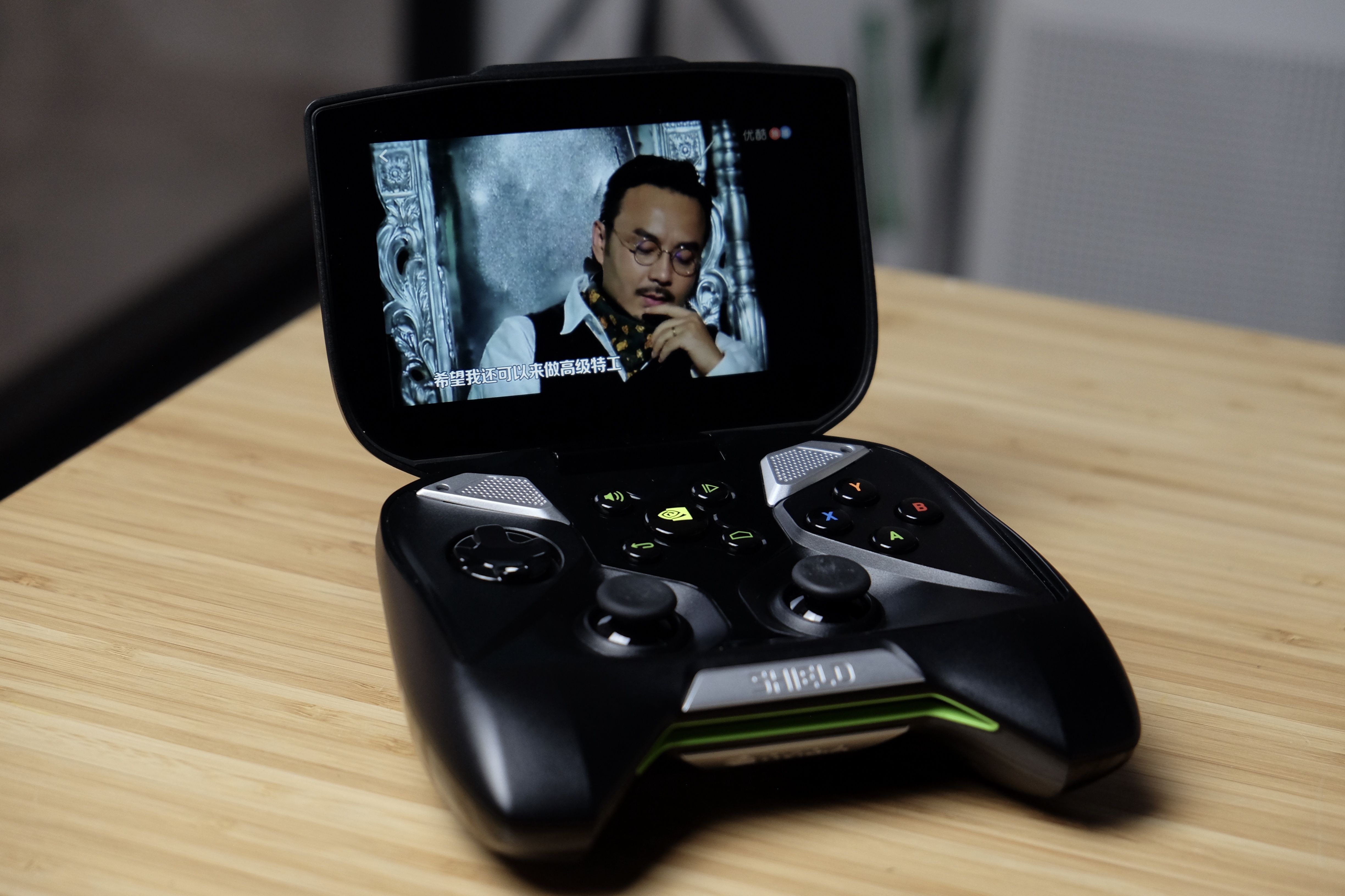 探索游戏手机外放的革命性:改变听觉体验与社交互动方式的新游戏趋势(图4) 游戏手机外放_手机放置游戏_手机放置类游戏排行榜