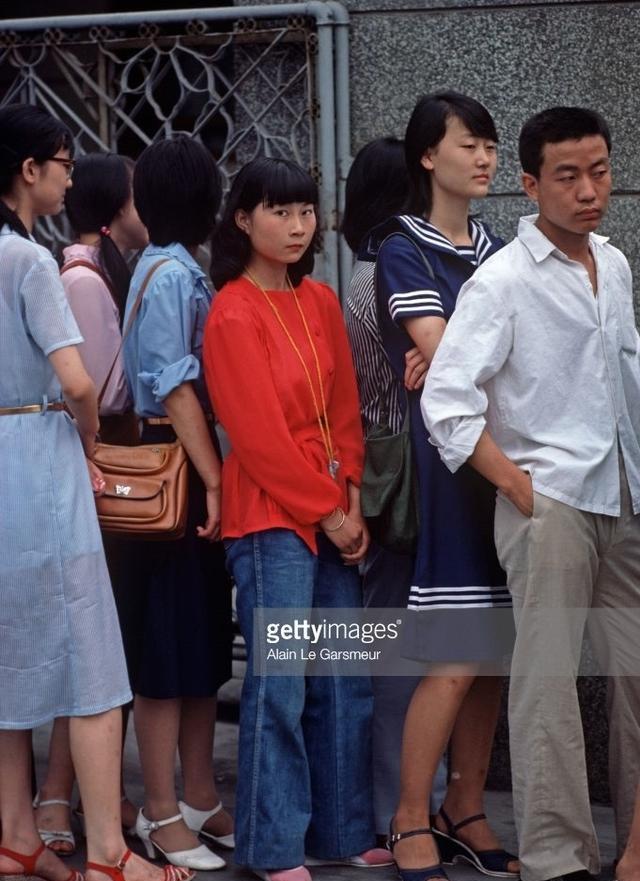 夏天玩什么手机游戏好玩_夏天玩什么手机游戏好玩_夏天玩什么手机游戏好玩