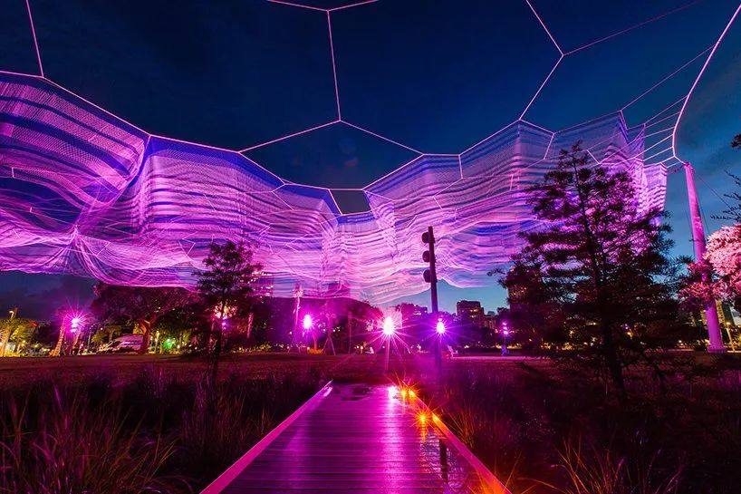 探寻神秘都市传说动漫的奥秘:超自然元素与迷离城市的故事情节(图2) 都市传说动漫_动漫都市传说妖怪_动漫都市传说一共几集