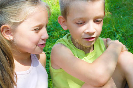 小孩适合玩手机游戏吗_小孩适合玩手机游戏_小孩适合玩手机游戏嘛