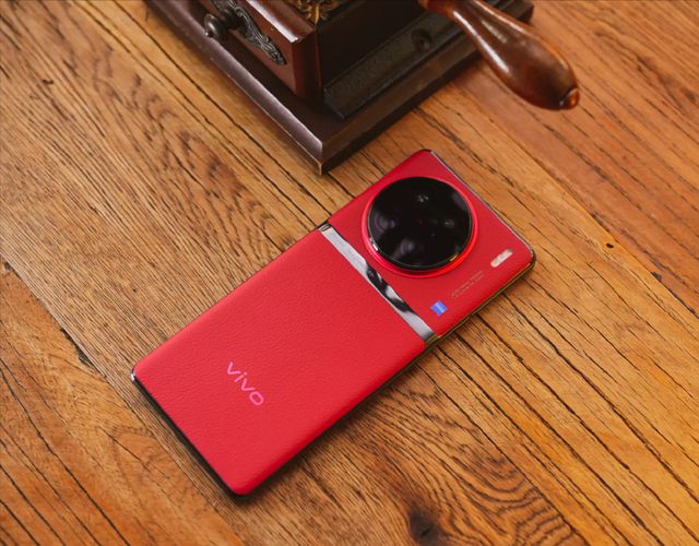 小米游戏手机870性能体验全面解析,外观设计吸引眼球(图1) 小米游戏手机870_小米手机游戏侧边栏怎么打开_小米手机游戏加速怎么开启