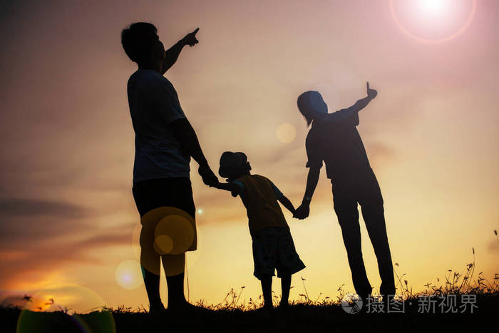 2018年假期-家人同游海边,感受幸福温馨的假期时光(图2) 2018年假期_2018年香港假期_2018年假期安排