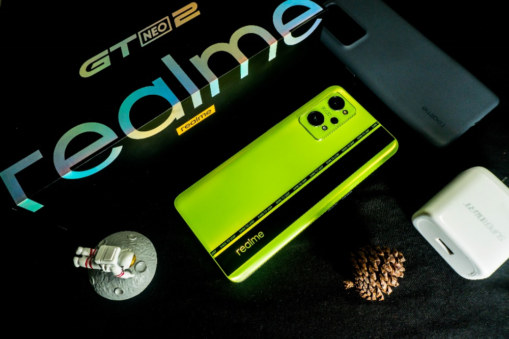 手机游戏电池品牌_电池耐用的游戏手机_双电池游戏手机