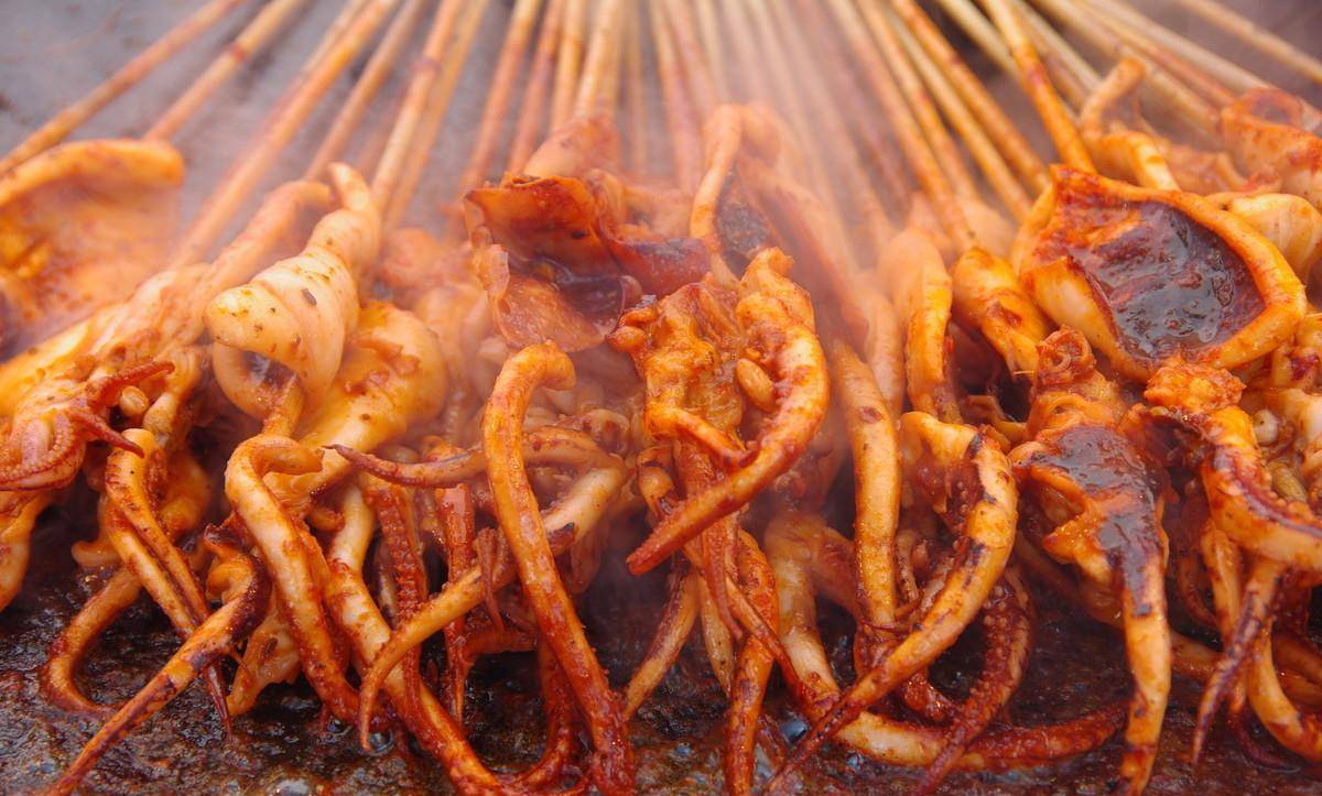 鱿鱼游戏里的手机型号_鱿鱼型号手机游戏里能玩吗_鱿鱼游戏手游叫什么名字