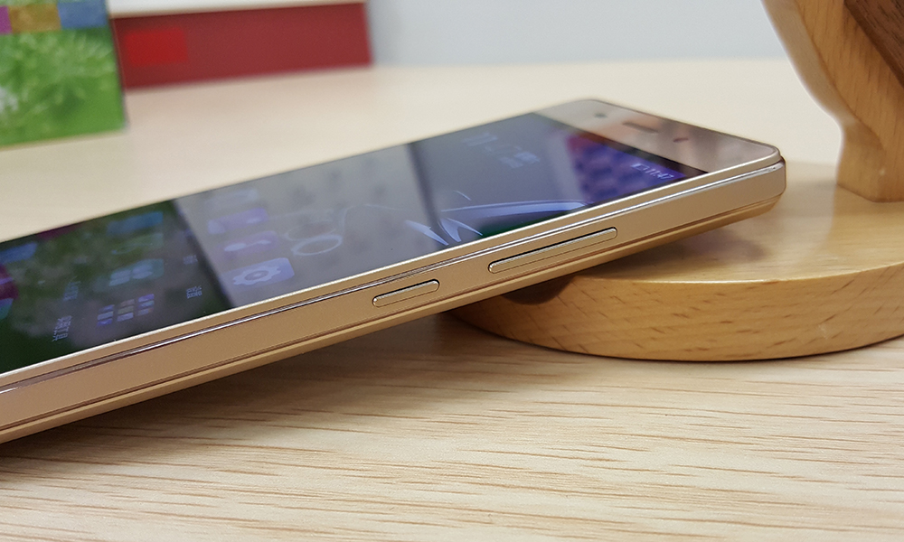 游戏金立手机-金立手机设计精美,性能出色,续航稳定,畅玩游戏无压力(图3) 金立手机游戏大厅首页_金立手机游戏大厅迷你世界_游戏金立手机