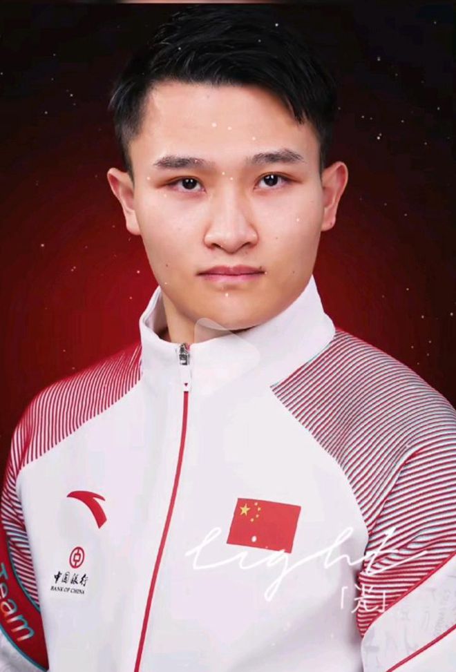 伊利亚斯菲尔冯爱因斯贝伦_爱因兹贝伦家族_黑道家族第一季爱奇艺