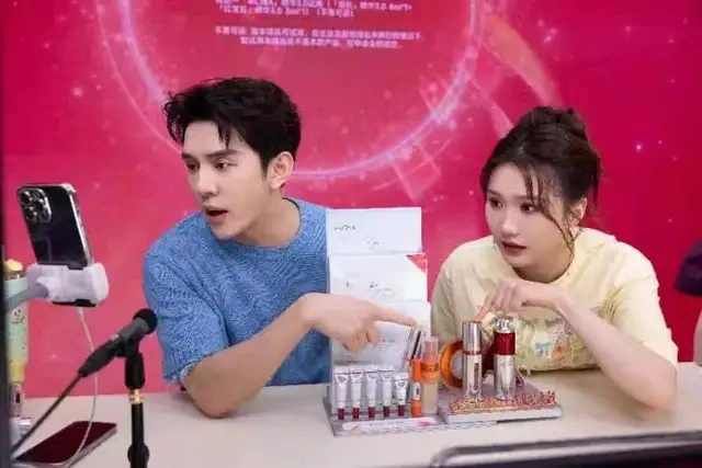 手机直播卖游戏手机号-直播卖游戏手机号:挑战与机遇并存,探索数字时代新商机(图2) 手机直播卖游戏手机号_手机直播卖号游戏怎么弄_直播卖号码