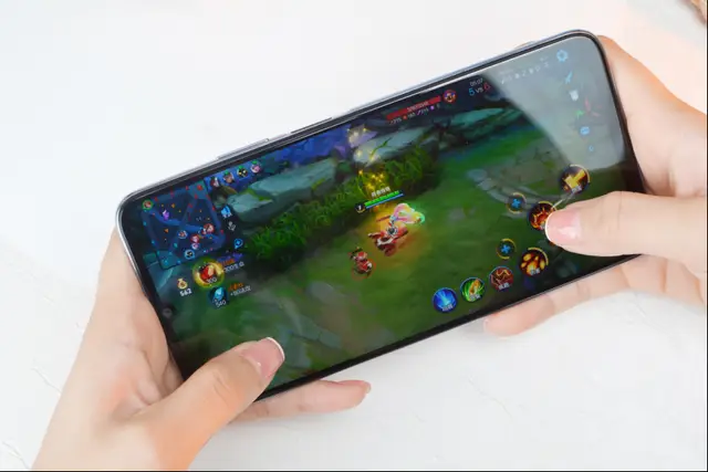 手机自动打游戏怎么办-手机自动打游戏,是智能还是无奈?我该如何解决?(图1) 自动打游戏程序违法吗_手机自动打游戏怎么办_自动打游戏的软件怎么做的