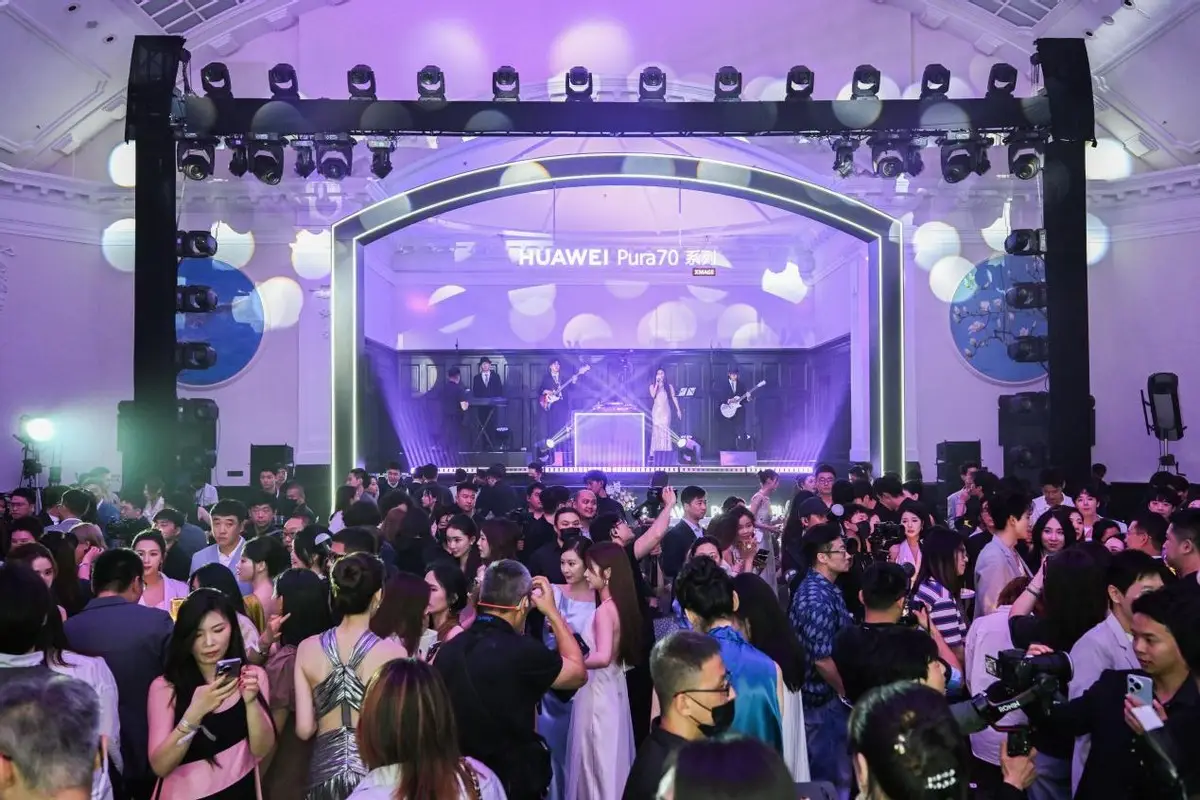 小孩玩的手机遥控汽车游戏:体验飞驰快感,探索世界的新方式(图3) 孩子玩遥控车的好处_小孩玩的手机遥控汽车游戏_小孩也能玩遥控车