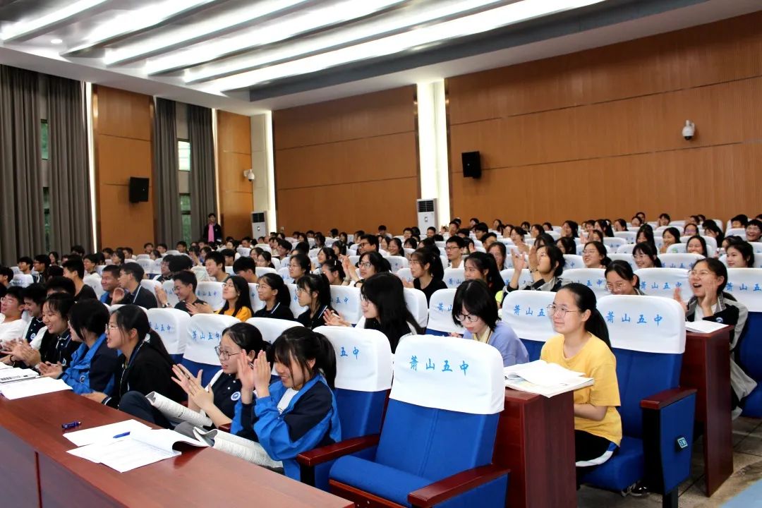 学生会的一己之见_见学生会部长要喊哥_学生会见面