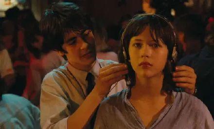 电影万箭穿心-万箭穿心:一部情感漩涡中的残酷真实与人性探讨(图2) 万箭穿心字幕_电影万箭穿心_万箭穿心完整