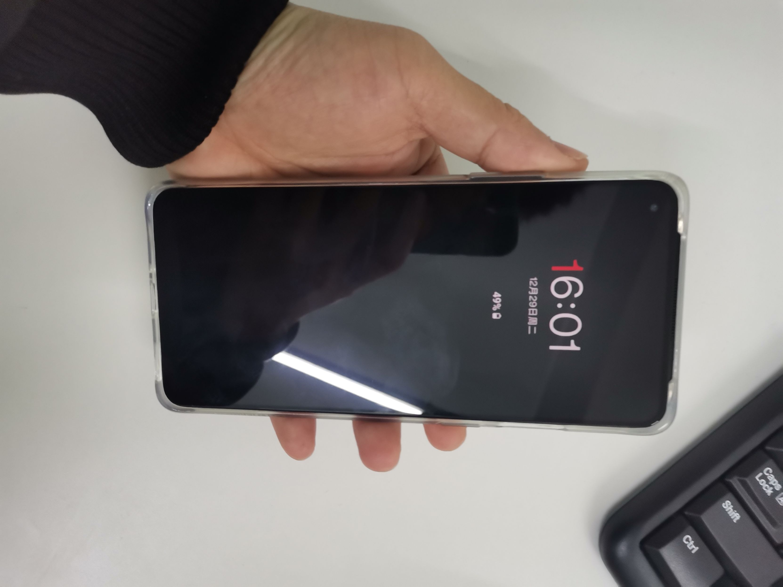 微曲面屏手机打游戏误触吗-微曲面屏手机打游戏误触问题:如何解决并提升游戏体验(图2) 曲面屏手机误触严重_微曲面屏手机打游戏误触吗_曲面屏手机误触什么意思