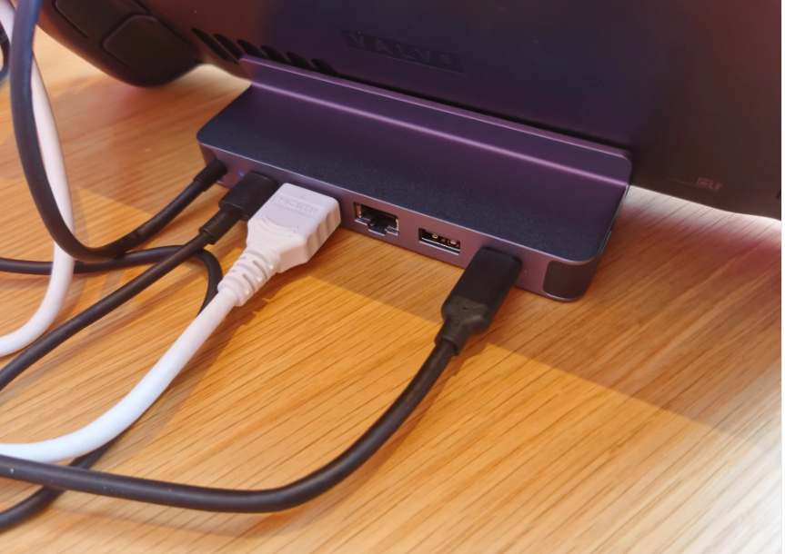 扩展坞打游戏_手机装扩展坞玩游戏_用扩展坞吃鸡需要什么软件