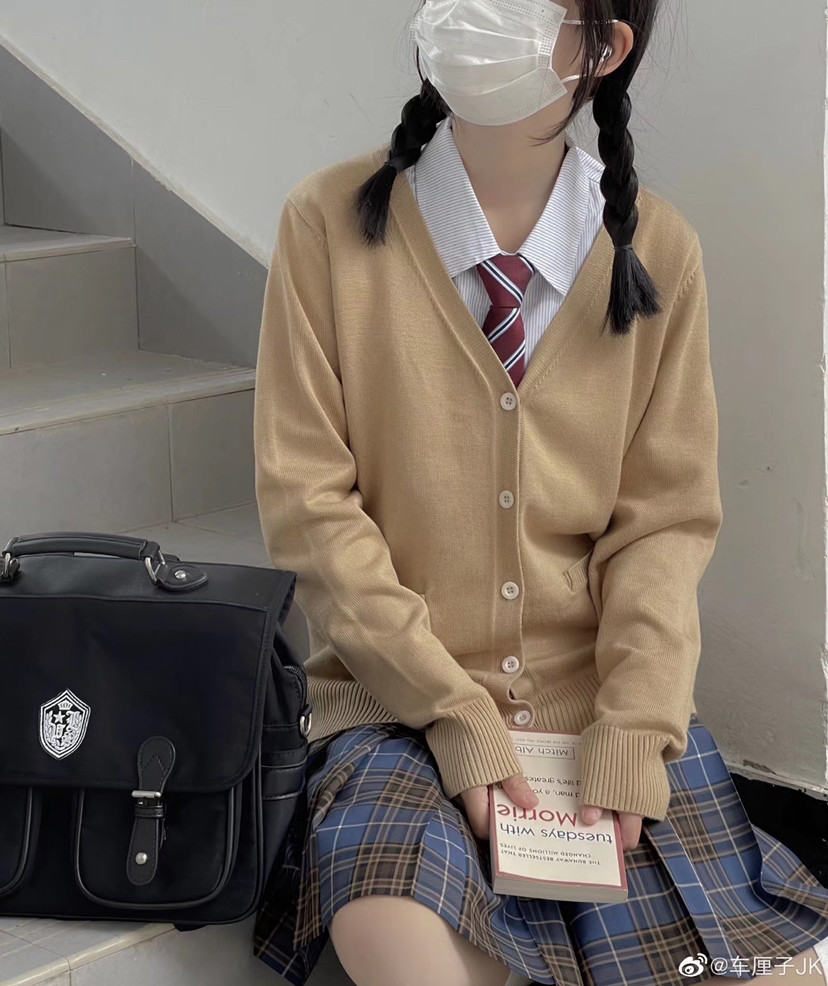 小杨哥游戏账号手机号_养号手机_账号阁最安全的游戏交易平台