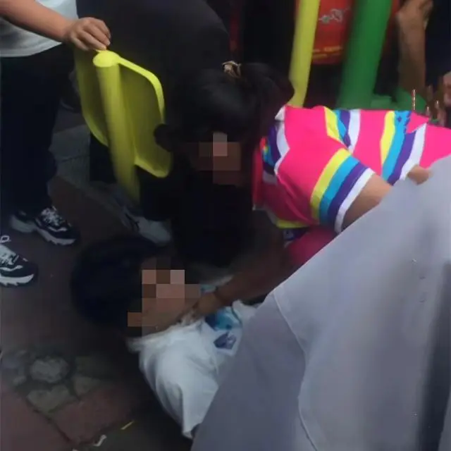 捡小伙玩手机游戏视频_小伙捡了个手机玩游戏_捡小伙玩手机游戏叫什么