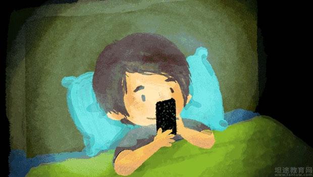 四岁女孩沉迷手机游戏-四岁小丫头沉迷手机游戏,家长该如何是好?(图3) 沉迷游戏的女孩子能交往吗_沉迷女孩手机游戏怎么办_四岁女孩沉迷手机游戏