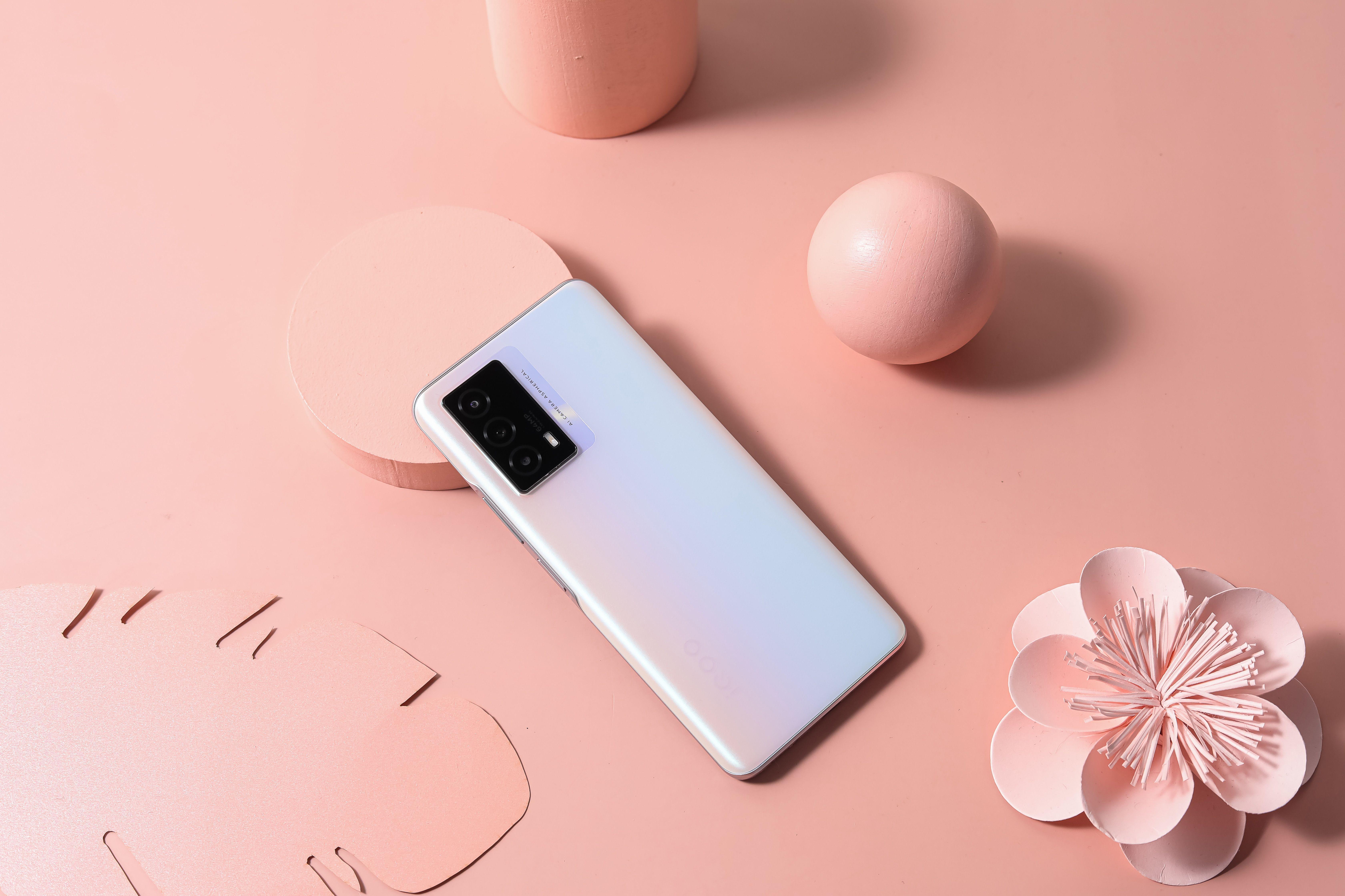 便宜性价比高的5g手机_性价比便宜的5g游戏手机_价格便宜性能好的游戏手机