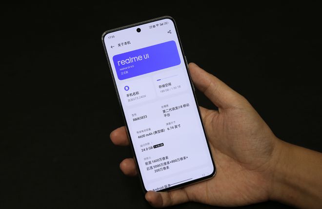 游戏手机卡不卡_玩手机游戏卡顿_新买的手机打游戏就卡顿