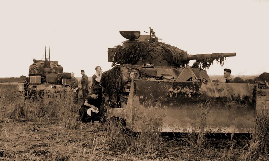 探究十字军坦克:战场上的钢铁巨兽与士兵们的守护神(图2) 十字军坦克_十字军是什么意思_十字军轻坦怎么玩