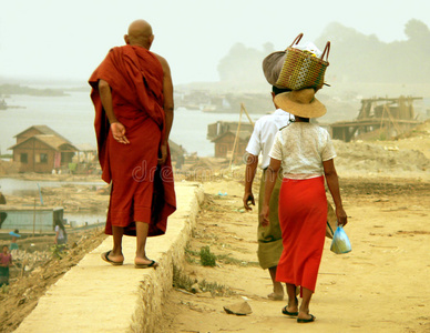 伊洛牛牛怎么可以赢钱-掌握这些窍门,让你在伊洛牛牛上轻松赢钱(图5) 伊洛牛牛怎么可以赢钱_牛牛赢钱公式原理_牛牛赢钱软件图片