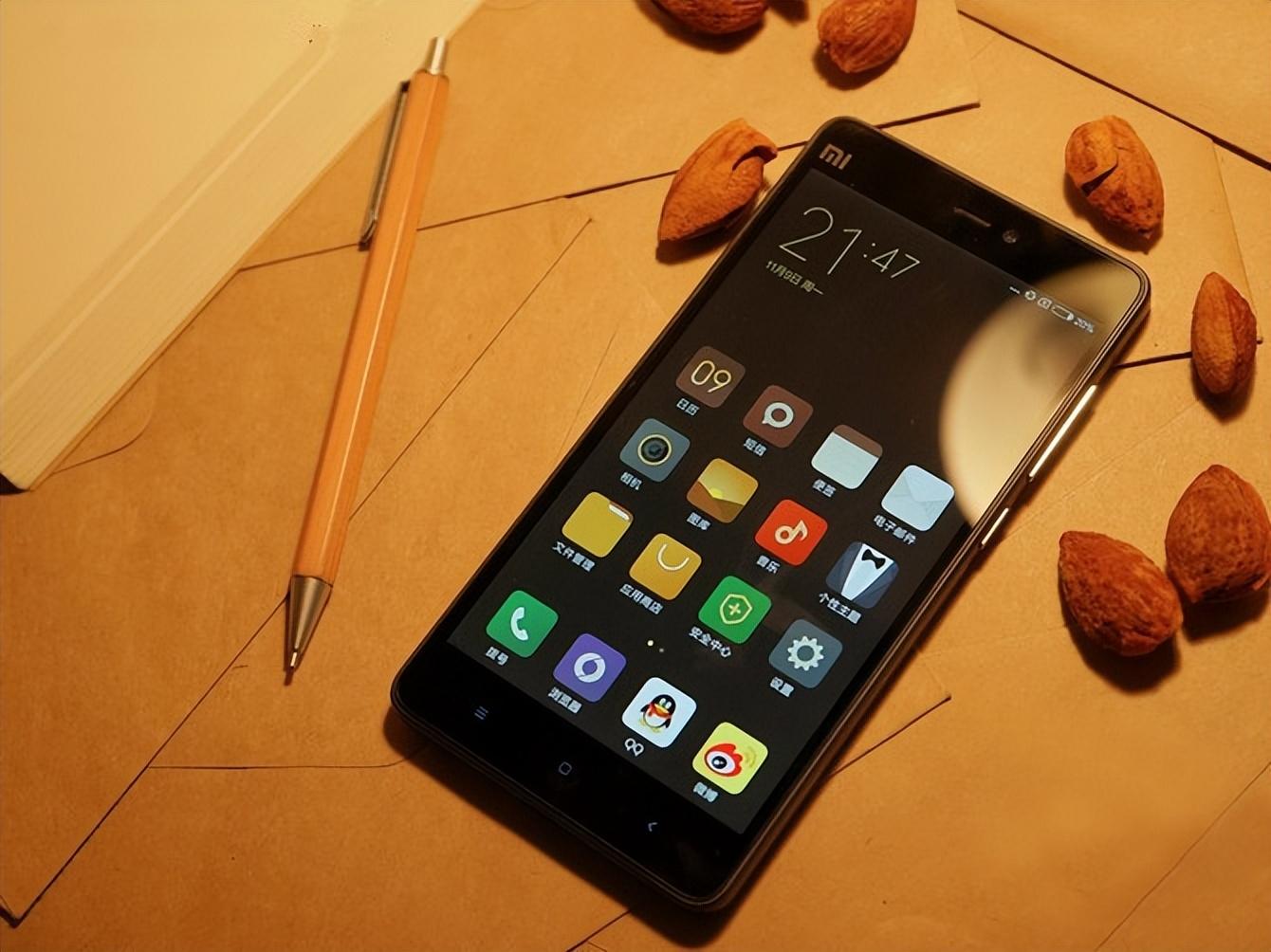 小米200元的游戏手机-小米 200 元游戏手机:低价不低质,性能续航均出色(图2) 小米游戏手机多少钱_小米游戏氪金_小米200元的游戏手机