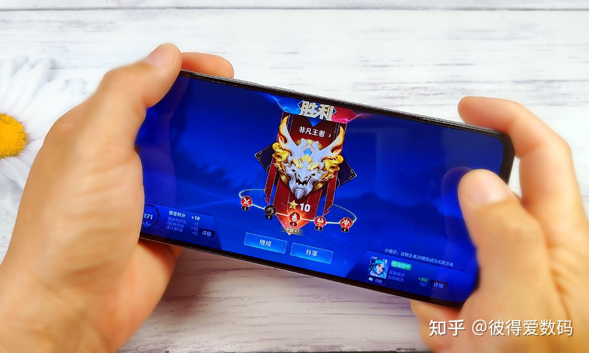 手机最高画质公交游戏推荐-公交车上的游戏时光:王者荣耀原神和平精英等让你嗨到爆(图3) 好玩的公交车游戏手机版_手机最高画质公交游戏推荐_高画质公交车模拟手游