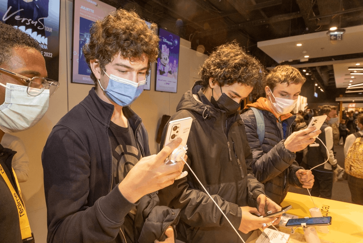 手机游戏性能排名_榜首性能手机游戏有哪些_游戏手机性能榜首