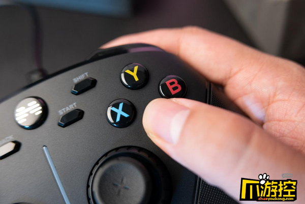 游戏手柄和手机区别-游戏手柄与手机:操作体验与沉浸感的大比拼(图3) 游戏手柄和手机区别_手柄玩手游好用吗_游戏手柄有区别吗