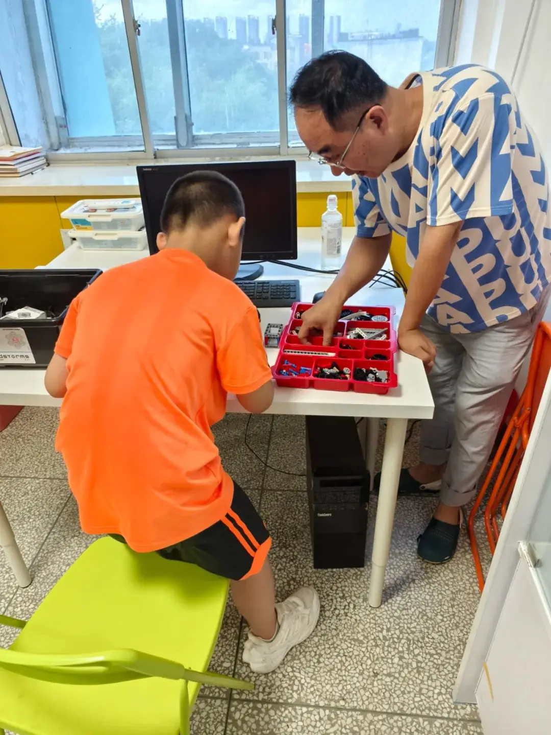 大学生活手机游戏_手机模拟大学游戏_游戏大学手机版