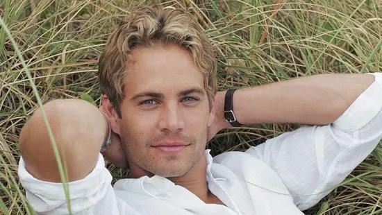 太空战机竞速游戏手机版_太空战机竞速版手机游戏怎么玩_太空战机汉化版