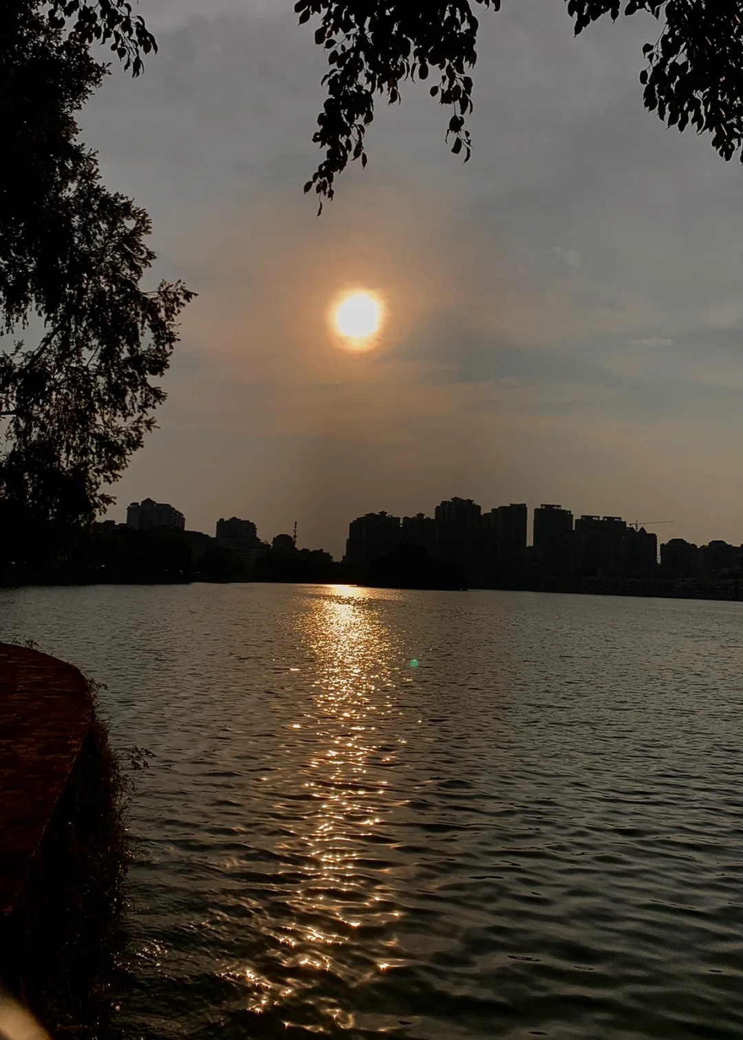 夕阳拍照_夕阳拍照手机游戏有哪些_夕阳拍照手机游戏