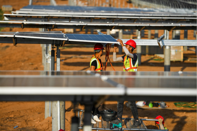 正泰安能光伏发电app下载-正泰安能光伏发电 App:开启智慧生活,让阳光为你赚钱(图1) 正泰安能光伏发电app下载_正泰安能户用光伏_正泰安能光伏有限公司上市