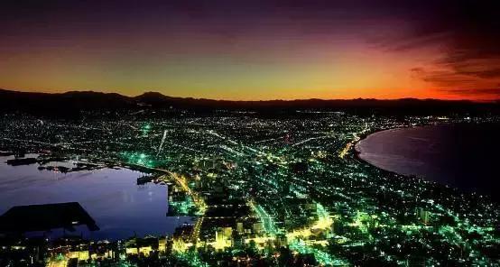 古老城市中心的天守阁,历史与情感的寄托,坚韧勇气的象征(图4) 天守_守天成_守天童子在线看