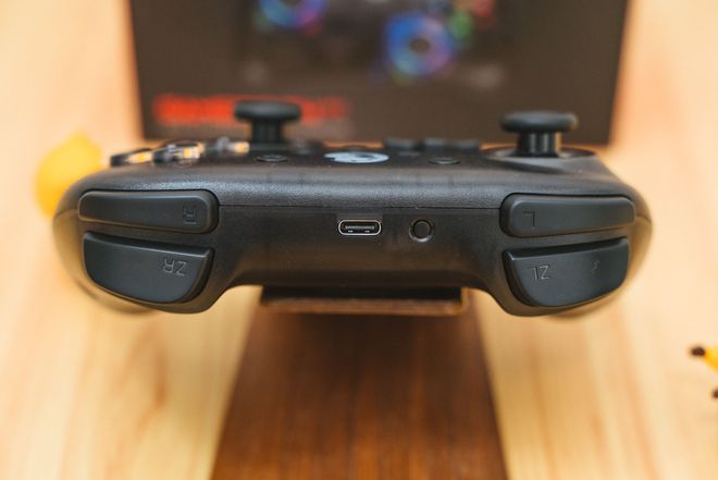 小鸡游戏手柄连接手机-小鸡游戏手柄:让你玩手机游戏如开挂般顺手的神器(图1) 小鸡游戏手柄连接手机_手柄小鸡连接手机游戏怎么用_手柄小鸡连接手机游戏怎么设置