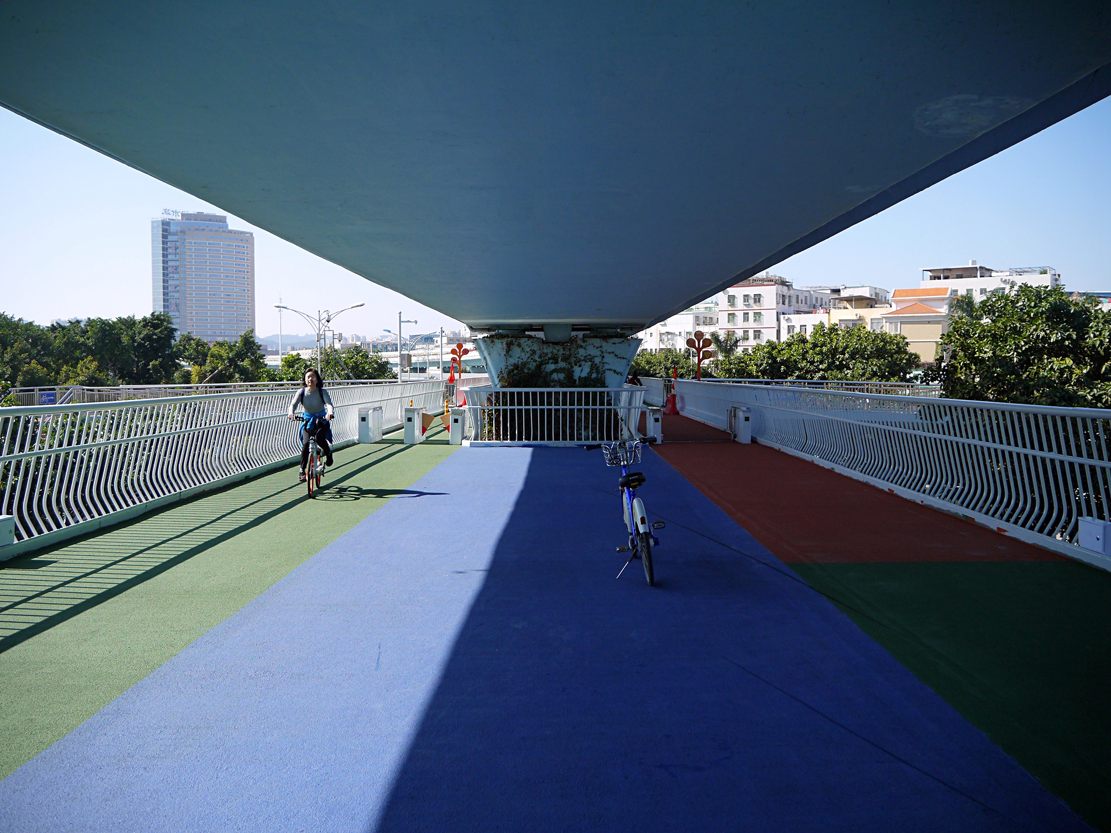 自行车游戏叫什么_手机最真实的自行车游戏_自行车的手机游戏