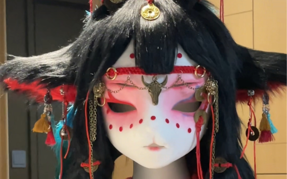 面具姐妹讲的什么_面具后的姐姐_面具姐妹头像