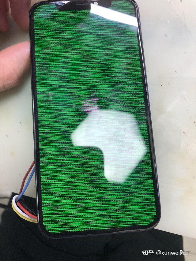 游戏时手机花屏_手机玩游戏花屏_手机游戏花屏怎么回事啊