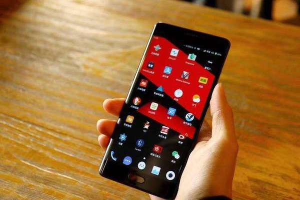 玩手游伤手机吗_玩游戏不伤手机_玩手机游戏对手机有害吗