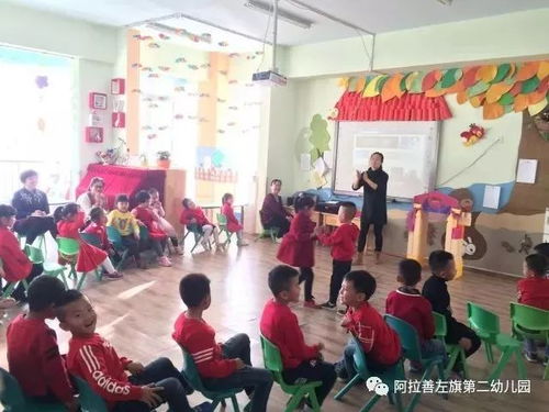 幼儿园托班音乐游戏,培养幼儿音乐素养与情感共鸣的乐园(图3) 幼儿园托班音乐游戏,培养幼儿音乐素养与情感共鸣的乐园(图3)