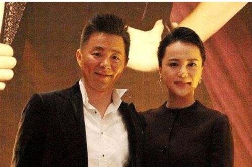 人妻云游戏,解锁家庭娱乐新篇章(图2) 人妻云游戏,解锁家庭娱乐新篇章(图2)