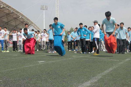 十人九足游戏人怎么站,挑战极限团队协作(图1) 十人九足游戏人怎么站,挑战极限团队协作(图1)