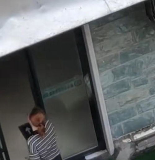 甩棍子游戏,挑战极限的竞技冒险之旅(图3) 甩棍子游戏,挑战极限的竞技冒险之旅(图3)