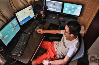 中年打游戏,探寻中年人游戏世界的激情与乐趣(图3) 中年打游戏,探寻中年人游戏世界的激情与乐趣(图3)