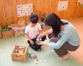亲子游戏盘腿,盘腿游戏乐趣多(图1) 亲子游戏盘腿,盘腿游戏乐趣多(图1)