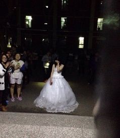 游戏穿婚纱,游戏世界里的浪漫邂逅(图3) 游戏穿婚纱,游戏世界里的浪漫邂逅(图3)