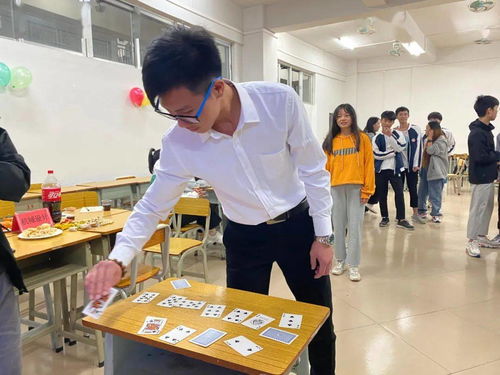 班委游戏,青春校园的欢乐竞技场(图1)