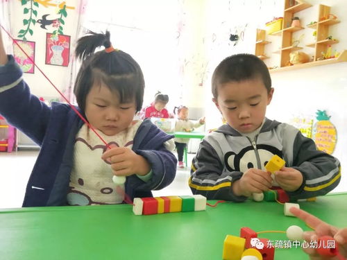 宝宝串珠游戏,培养动手能力与创造力的快乐时光(图2) 宝宝串珠游戏,培养动手能力与创造力的快乐时光(图2)
