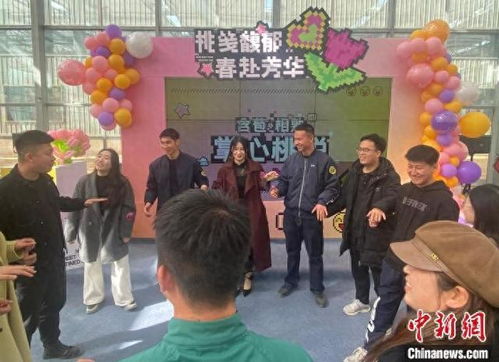 群体游戏互动,构建和谐社交新篇章(图1) 群体游戏互动,构建和谐社交新篇章(图1)